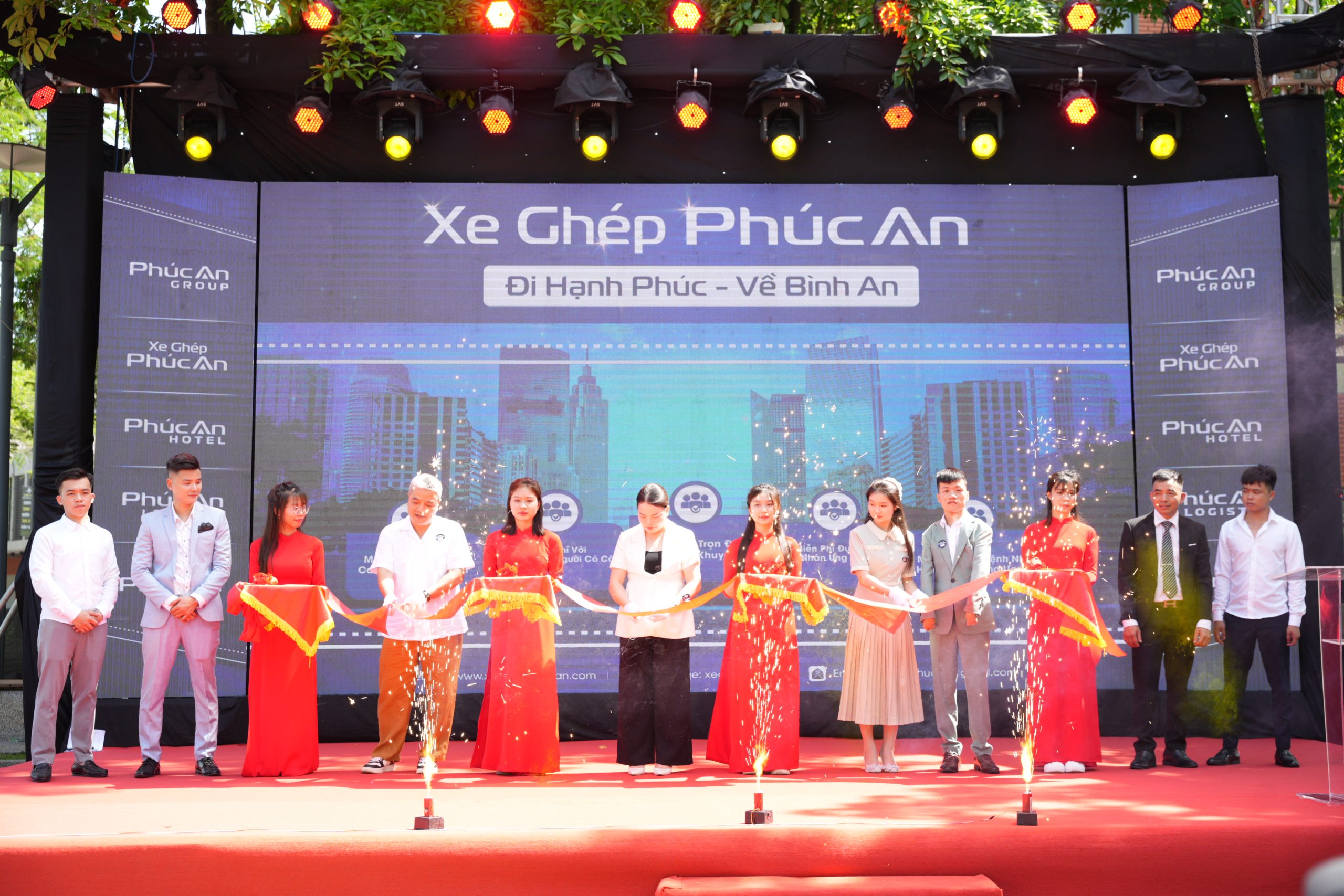 Xe ghép Phúc An - Tiên phong chuẩn hoá dịch vụ xe ghép